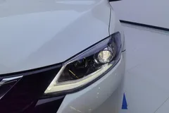 2023 Nissan Tiida 1.6L CVT, белый — фото 2