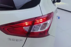 2023 Nissan Tiida 1.6L CVT, белый — фото 8