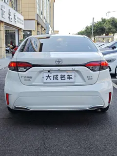2021 Toyota Lingshang 2.0L Luxury, белый — фото 3