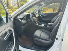 2022 Toyota RAV4 2.0L CVT 2WD Fashion, белый — фото 9