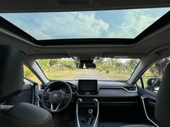 2022 Toyota RAV4 2.0L CVT 2WD Fashion, белый — фото 14
