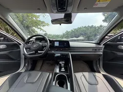 2022 Hyundai Elantra 1.5L CVT LUX Premium, белый — фото 19