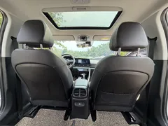 2022 Hyundai Elantra 1.5L CVT LUX Premium, белый — фото 20