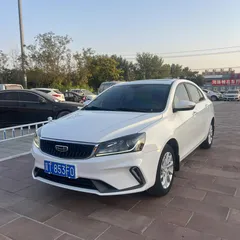 2021 Geely Emgrand UP 1.5L MT Luxury, белый — фото 1