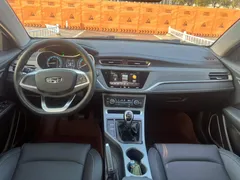 2021 Geely Emgrand UP 1.5L MT Luxury, белый — фото 7