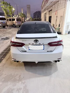 2022 Toyota Camry 2.0G Luxury, белый — фото 6