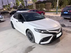 2022 Toyota Camry 2.0G Luxury, белый — фото 7