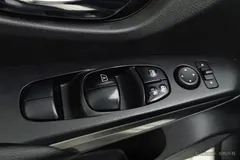 2021 Nissan Bluebird 1.6L CVT, белый — фото 11