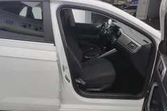 2023 Volkswagen Polo Plus 1.5L AT, белый — фото 6