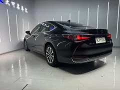 2021 Lexus ES 200 Excellence, чёрный — фото 9