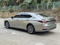 2022 Lexus ES 200 Excellence — фото 8