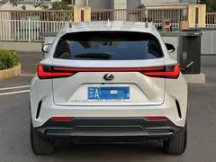 2022 Lexus NX 260 2WD, белый — фото 4