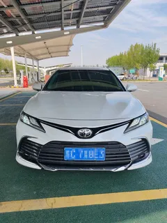 2023 Toyota Camry 2.0G Luxury, белый — фото 4