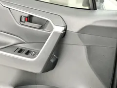 2021 Toyota RAV4 2.0L CVT 2WD Urban, белый — фото 11