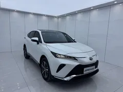 2023 Toyota Venza 2.0L CVT 2WD Luxury, белый — фото 3