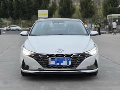 2022 Hyundai Elantra 1.5L CVT LUX Premium, белый — фото 2