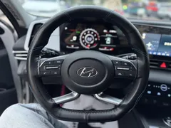 2022 Hyundai Elantra 1.5L CVT LUX Premium, белый — фото 15