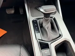 2022 Geely Emgrand 4th Gen 1.5L CVT Premium, белый — фото 11