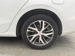 2022 Geely Emgrand 4th Gen 1.5L CVT Luxury, белый — фото 7
