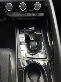 2023 Hyundai Elantra 1.5L CVT GLX Elite, белый — фото 15