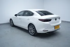 2021 Mazda Mazda3 2.0L AT, белый — фото 5