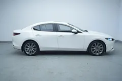 2021 Mazda Mazda3 2.0L AT, белый — фото 8