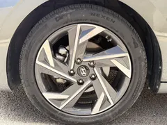 2023 Hyundai Elantra 1.5L CVT GLX Elite — фото 21
