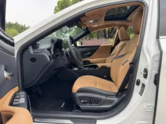 2022 Lexus ES 200 Excellence, белый — фото 5