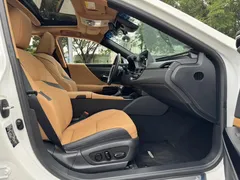 2022 Lexus ES 200 Excellence, белый — фото 8