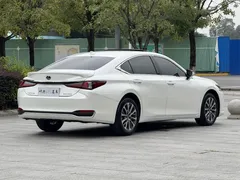 2022 Lexus ES 200 Excellence, белый — фото 14