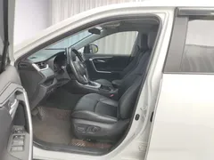 2022 Toyota Wildlander 2.0L 2WD Luxury Plus, белый — фото 11