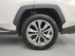 2022 Toyota Wildlander 2.0L 2WD Luxury Plus, белый — фото 15