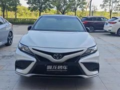 2023 Toyota Camry 2.5S Fashion, белый — фото 2