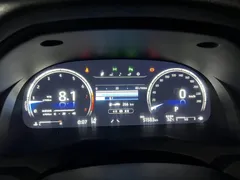 2023 Toyota Camry 2.5S Fashion, белый — фото 9