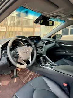 2021 Toyota Camry 2.5G Luxury, чёрный — фото 8
