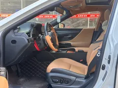 2022 Lexus ES 200 Excellence, белый — фото 3
