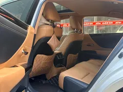 2022 Lexus ES 200 Excellence, белый — фото 4