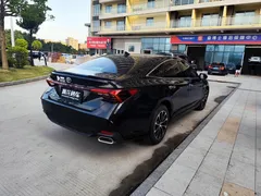 2022 Toyota Avalon 2.0L Luxury, чёрный — фото 9