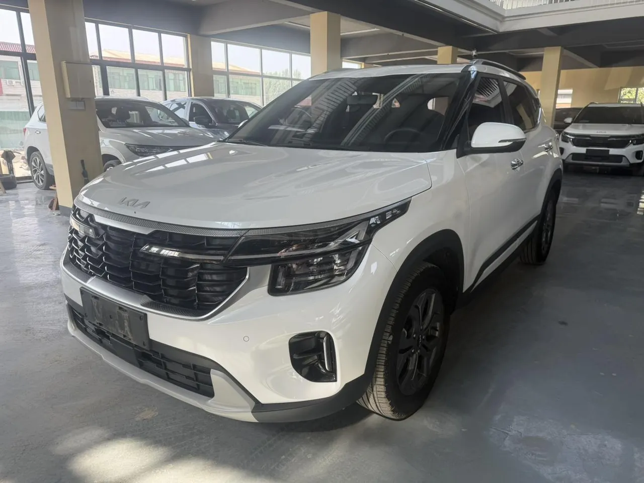 2023 Kia Seltos 1.5L IVT Luxury