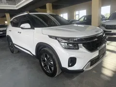 2023 Kia Seltos 1.5L IVT Luxury, белый — фото 2