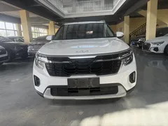 2023 Kia Seltos 1.5L IVT Luxury, белый — фото 3