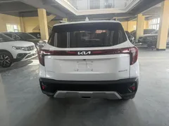 2023 Kia Seltos 1.5L IVT Luxury, белый — фото 6