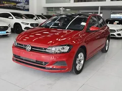 2023 Volkswagen Polo Plus 1.5L AT Panoramic, красный — фото 1