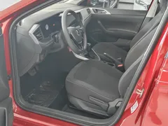 2023 Volkswagen Polo Plus 1.5L AT Panoramic, красный — фото 5