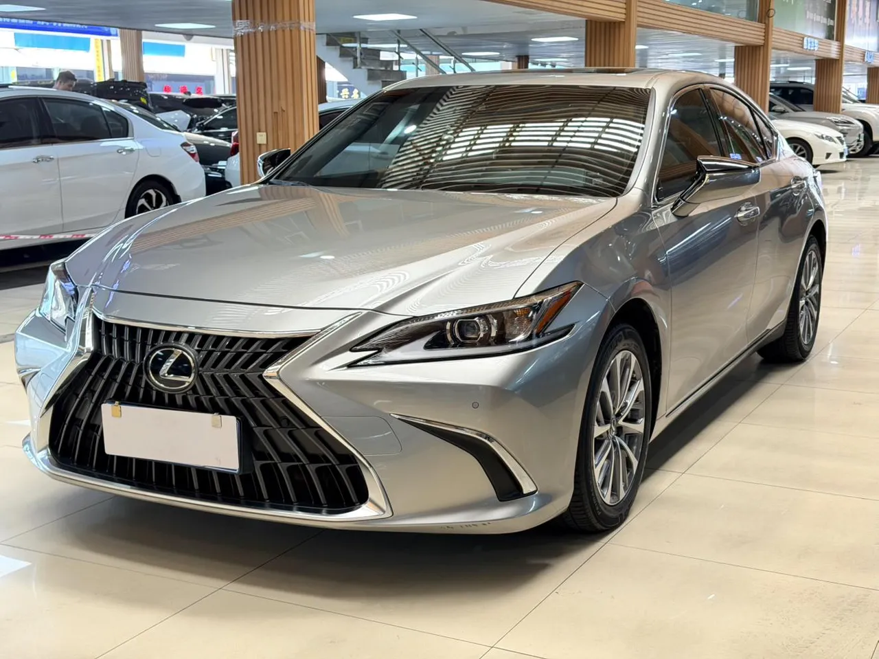 2022 Lexus ES 200 Excellence