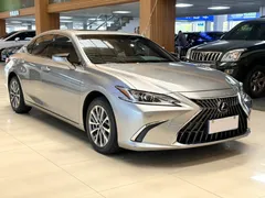 2022 Lexus ES 200 Excellence — фото 3