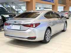 2022 Lexus ES 200 Excellence — фото 6