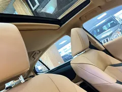 2022 Lexus ES 200 Excellence — фото 19