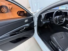2022 Hyundai Elantra 1.5L CVT GLX Elite, белый — фото 8