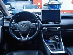 2022 Toyota RAV4 2.0L CVT 2WD Fashion, белый — фото 5